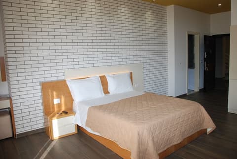 Sunrise Luxury Apartments, Room