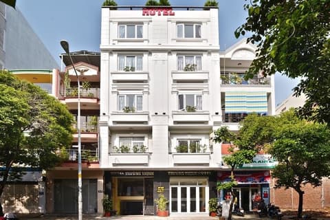 Truong Thinh Hotel, Front of property