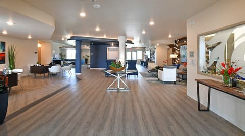 Parks Residential -Richardson, Interior entrance