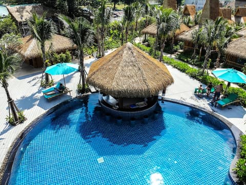 Phi Phi CoCo Beach Resort, Outdoor pool