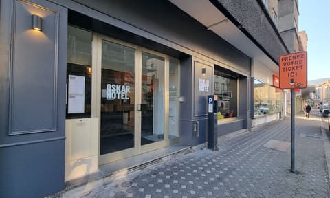 Oskar Hotel, Exterior