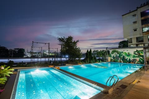 Ramee Techome, Outdoor pool