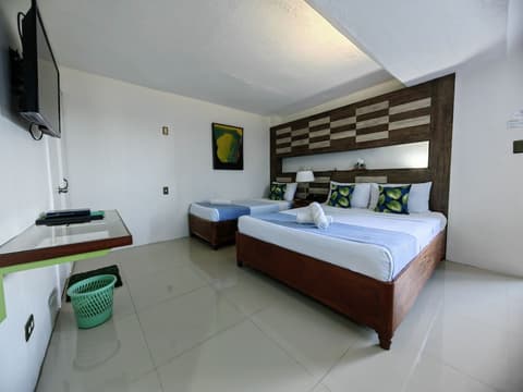 The Palacio de Laoag, Room