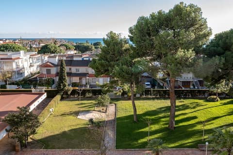 Agaró Cambrils Apartments, Property grounds