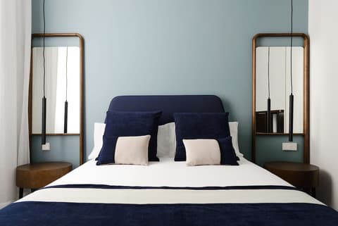 SmartRental Collection Gran Via Centric, Room