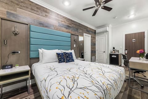 Lumea by the Sea, Room