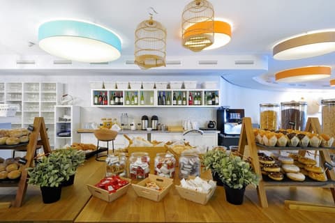 Aqua Suites, Breakfast buffet