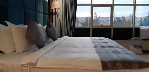 Three Points Al Salama, Room