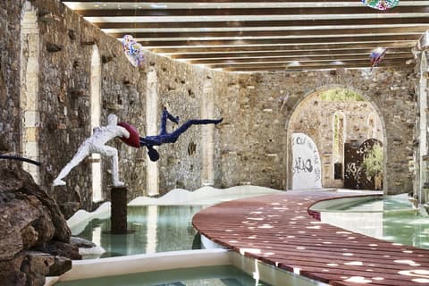 Calilo, Interior entrance