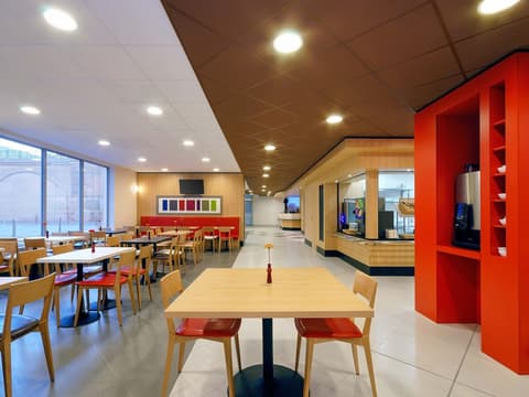 B&B Hotel Prague-City, Business center