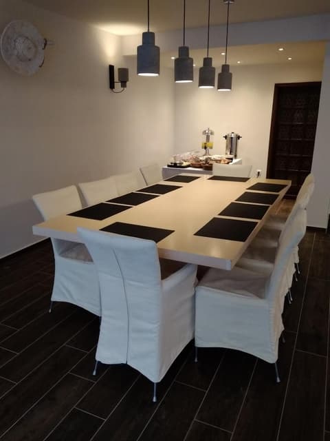 New York Hotel, Meeting facility