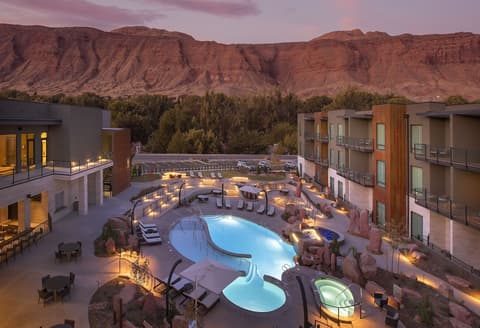 Hoodoo Moab, Curio Collection by Hilton, Pool