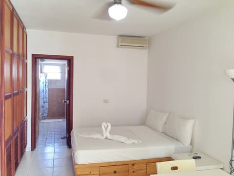 Las Terrazas Condo - Los Corales Village, Room