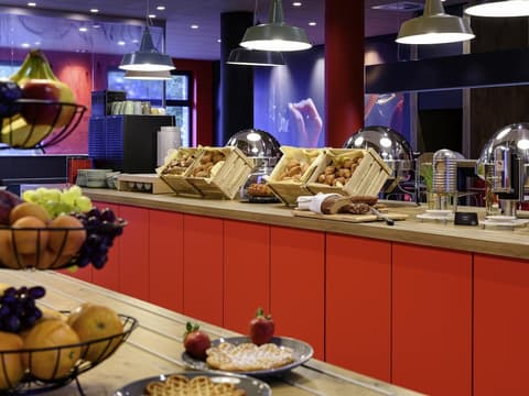 ibis Regensburg Zentrum, Breakfast area