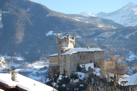 Hotel Lo Fleye, Exterior