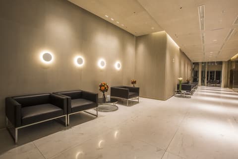 Dazzler by Wyndham Lima San Isidro, Lobby sitting area