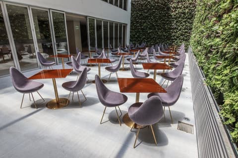 Dazzler by Wyndham Lima San Isidro, Restaurant