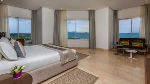 ADAM Hotel Suites, Room