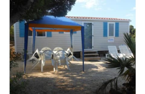 Happy Camp in El Bahira Camping Village, Terrace/patio