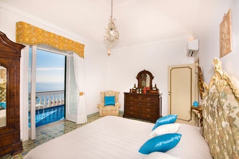 Blue SEA Villa Positano, Room