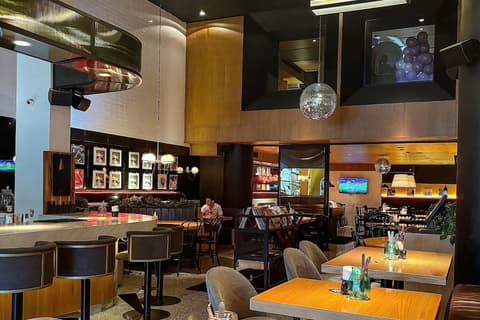 Auténtico Monterrey, Restaurant