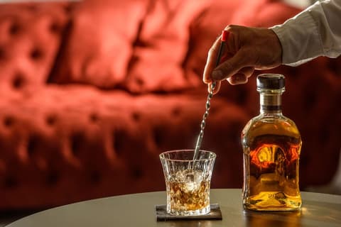 Dom Boutique Hotel, Bar (on property)