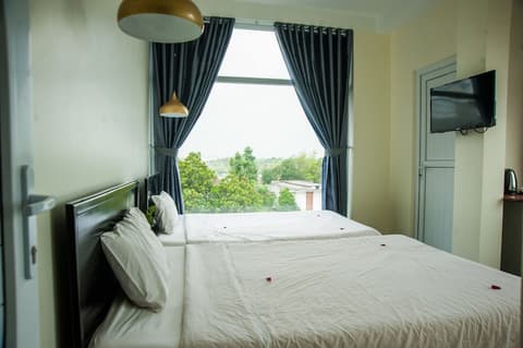 Hue Four Seasons Hotel, Room