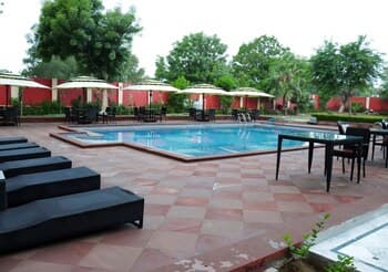 Maharaja Ganga Mahal, Outdoor pool