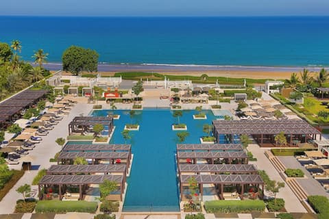 W Muscat, Property amenity