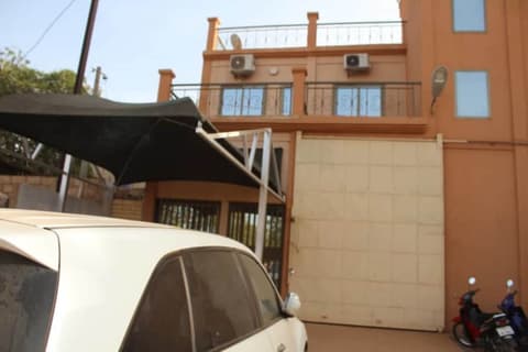 Maison D Hote Villy, Property entrance