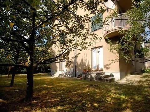 Angela Classic Rooms, Property grounds