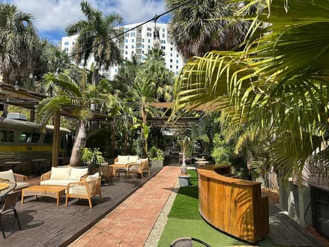 Miami River Inn By Renzzi, Terrace/patio