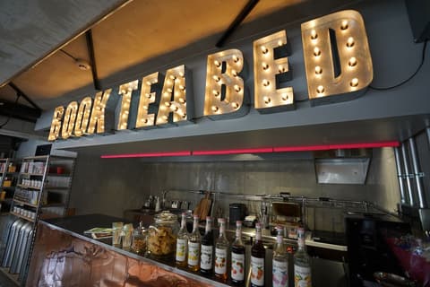 Book Tea Bed Shinjuku-Gyoen, Restaurant