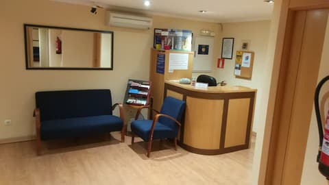 Hostal Hispanico II, Reception