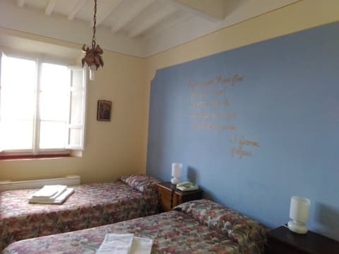 Casa Diocesana di Lucca, Room