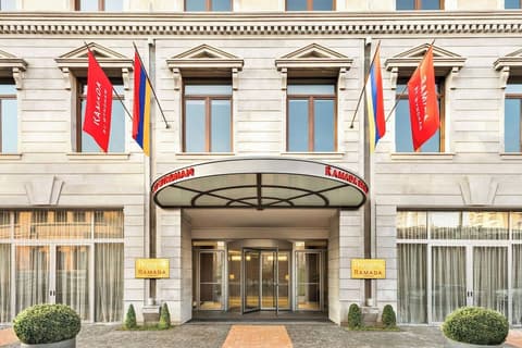 Ramada Hotel & Suites by Wyndham Yerevan, Exterior