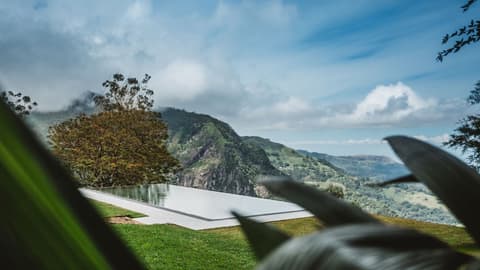 Thotalagala, Infinity pool