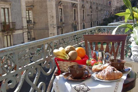 San Demetrio, Balcony