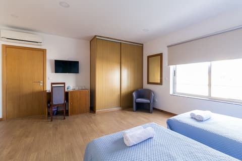 Monte da Guia Alojamento Local, Room