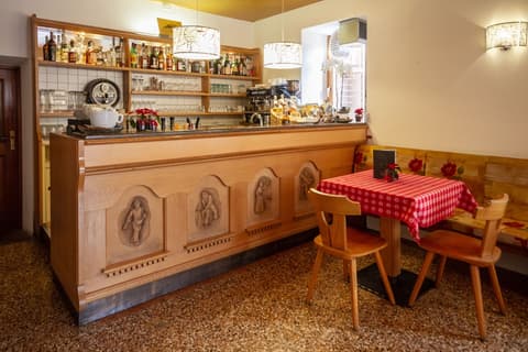 Hotel Stella Alpina, Dining