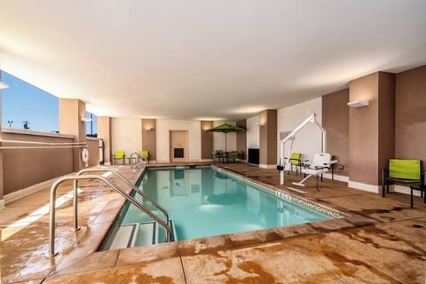 SpringHill Suites by Marriott Oakland Airport, Pool