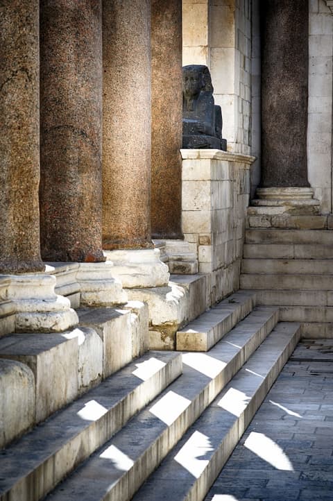 Palace Luxury Room, Property grounds