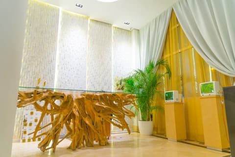 Hôtel Windsor City Center, Reception