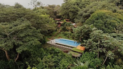 El Mirador, Outdoor pool