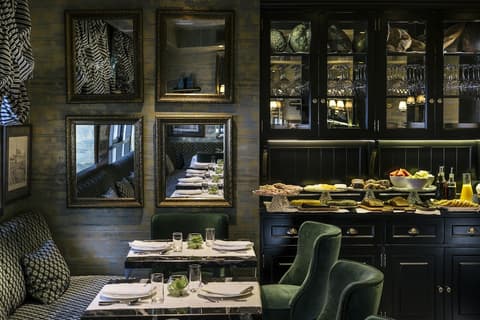 The First One Madrid Preciados, Breakfast buffet