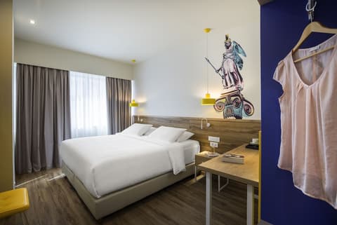 ibis Styles Athens Routes, Room