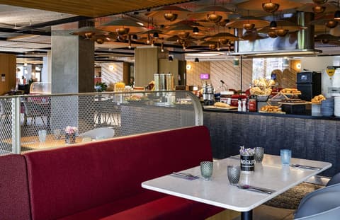 Ibis Styles Madrid City las Ventas, Breakfast area