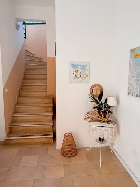 Regina Margherita B&B, Interior entrance