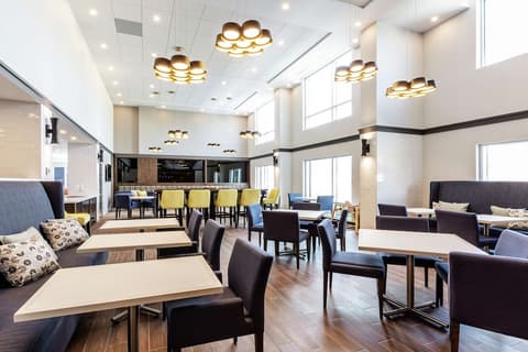 Hampton Inn & Suites by Hilton Quebec City Beauport, Restaurant