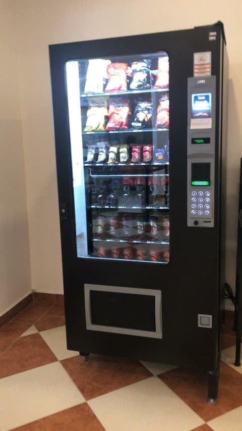 Nomads Party Hotel & Hostel, Vending machine